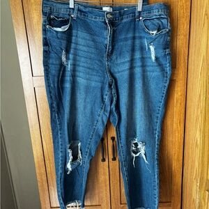True Craft High Rise Straight Jeans Distressed